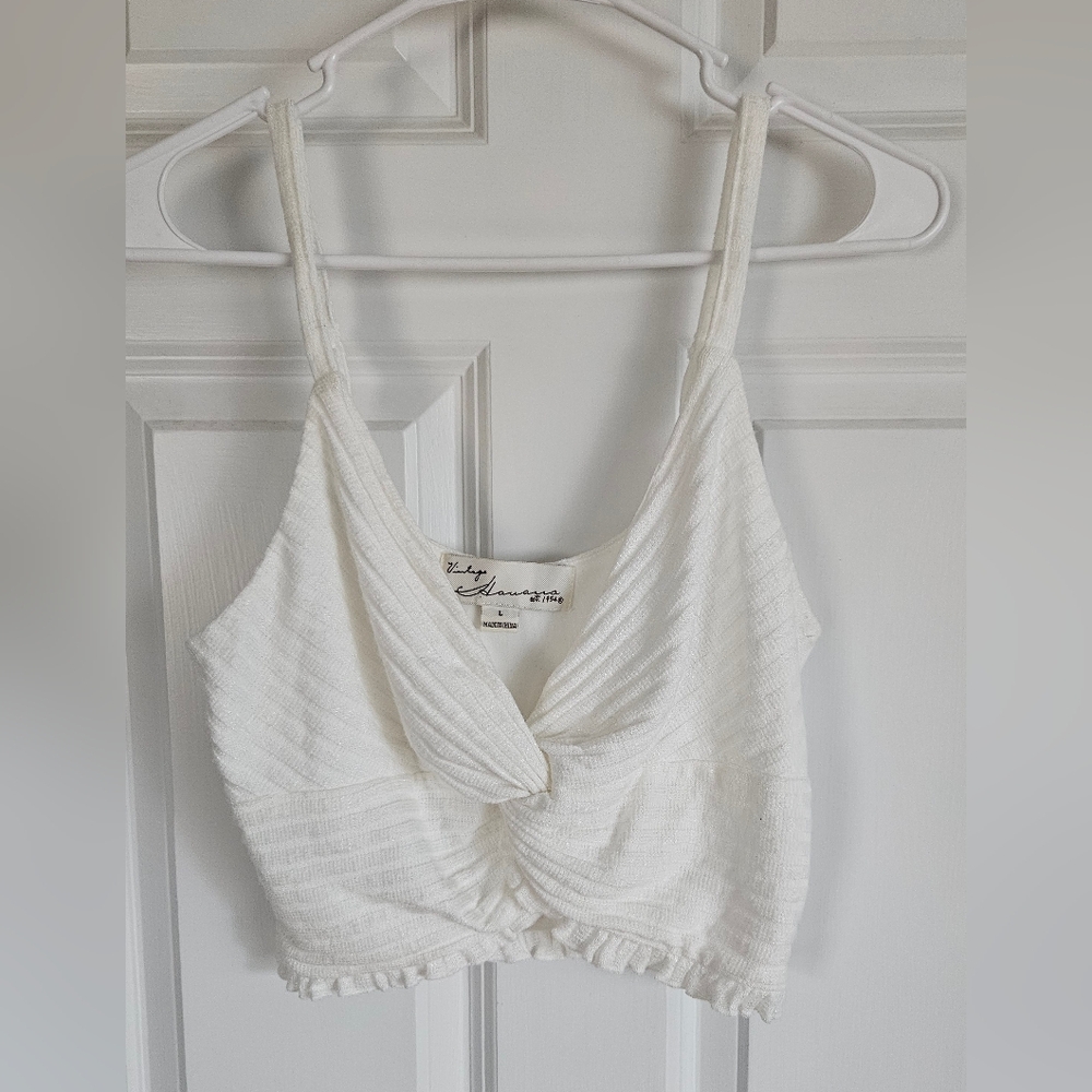 Super Soft White Cropped Twist-Front